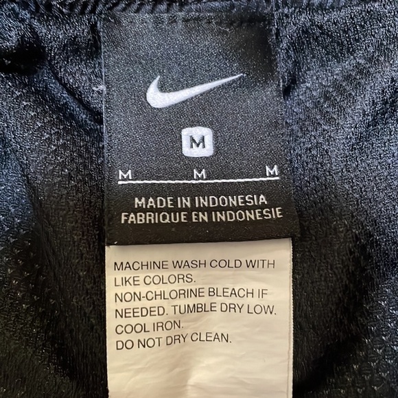 Nike Rush Ombre Breaker 9" Volley Short Swim Trunk Size M - Picture 6 of 6